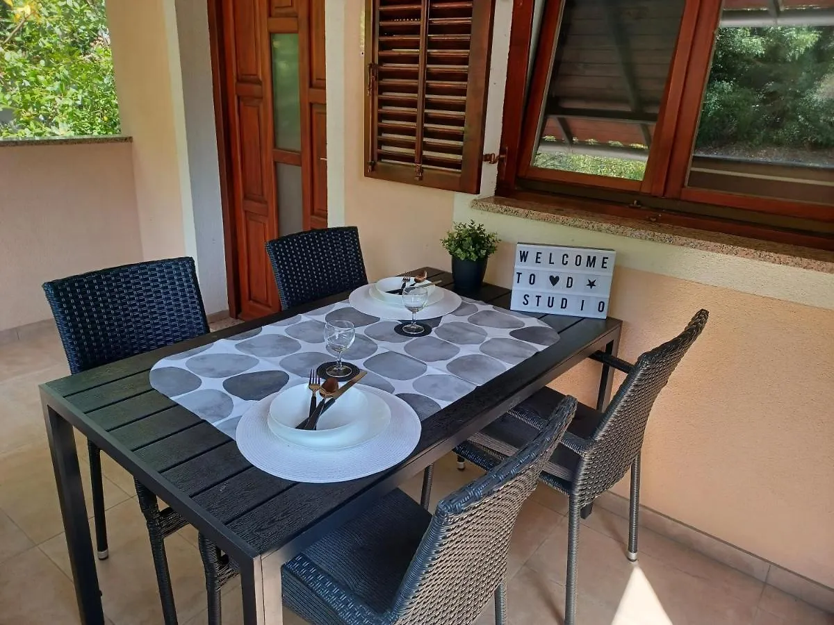 Studio D Vinkuran Apartment